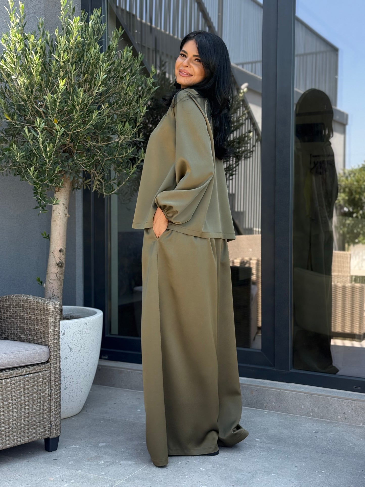 Costum Olivia - Kaki