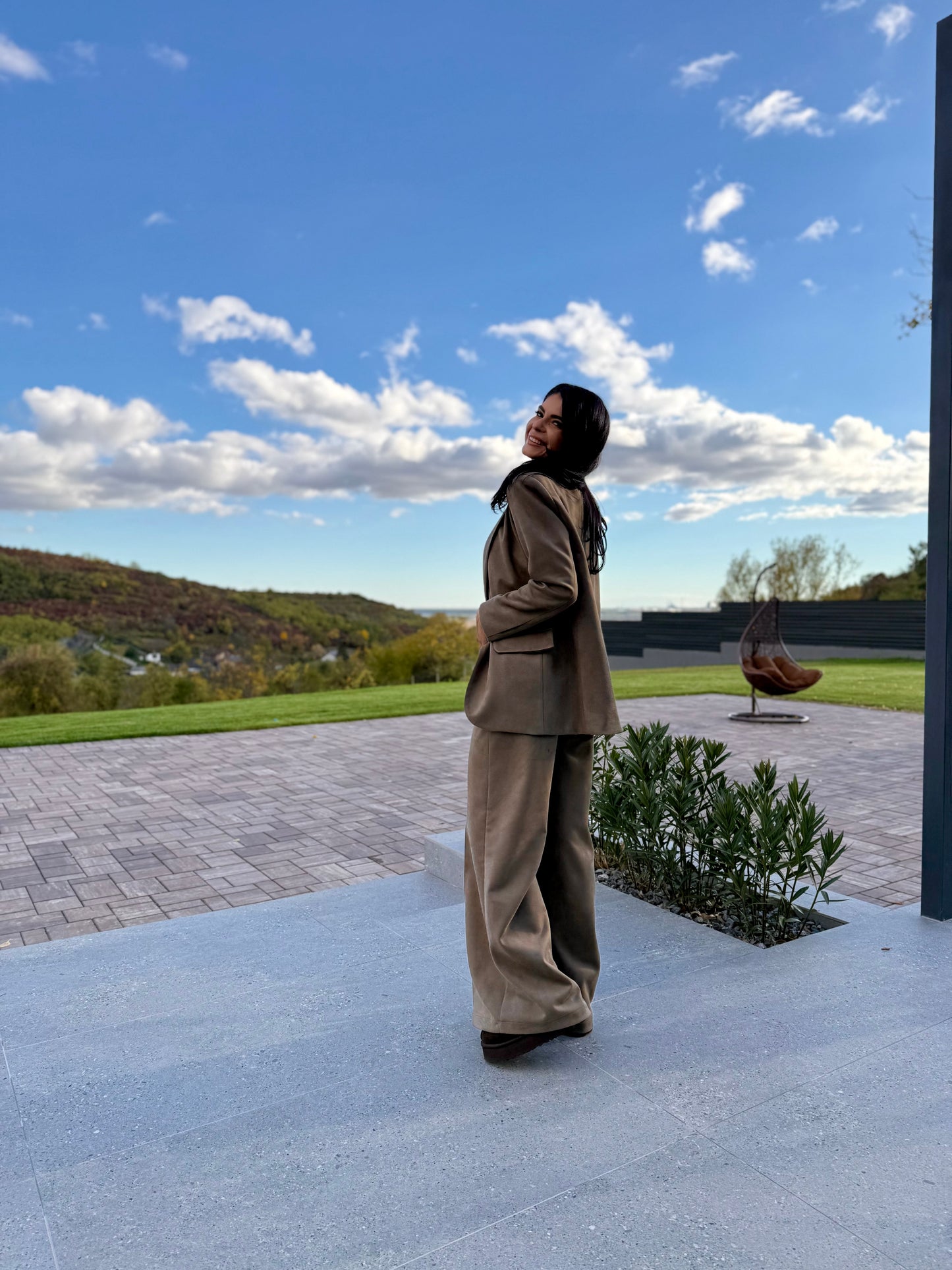 Costum Elizabeth - Espresso