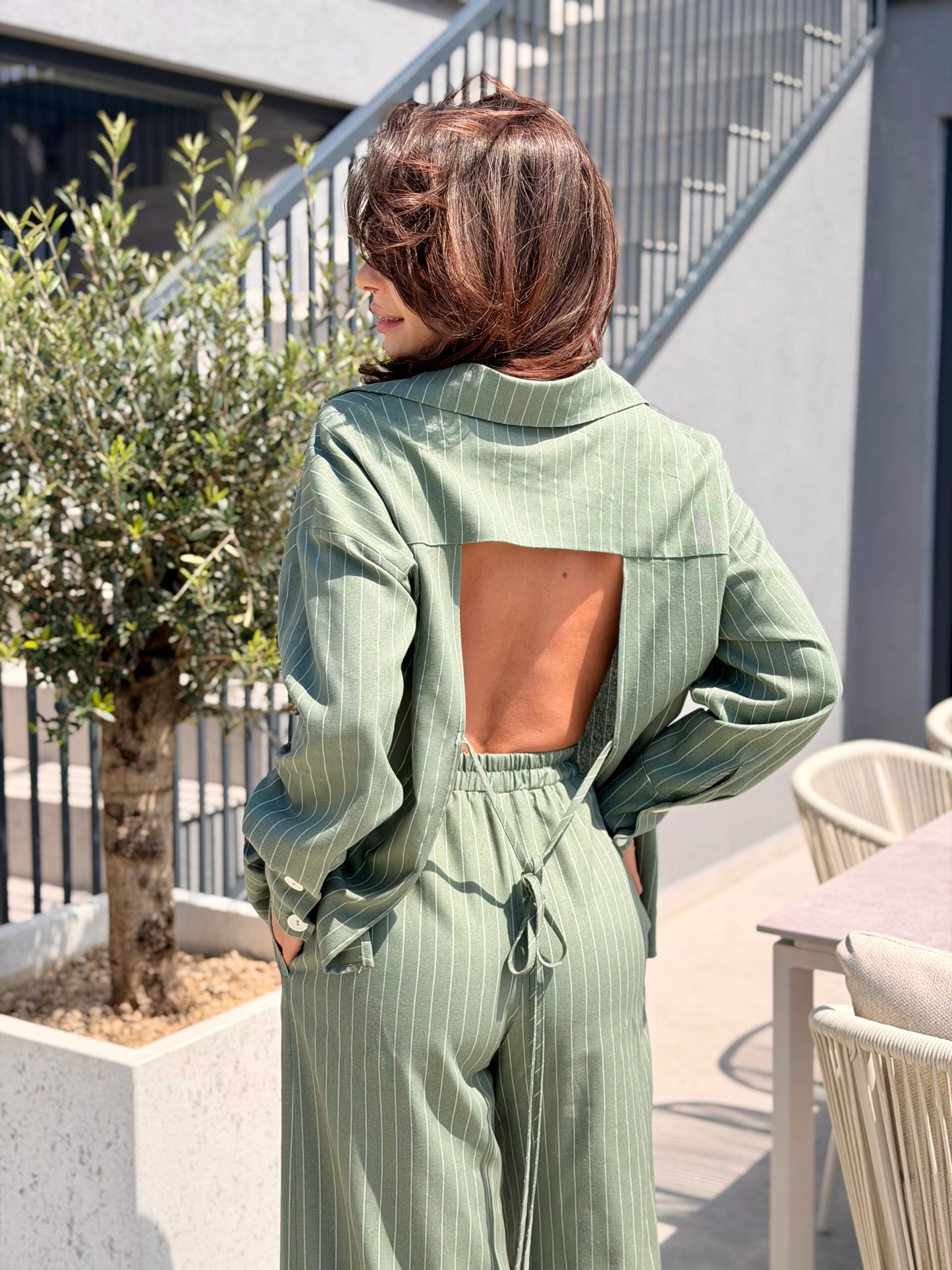 Costum Melissa - Olive