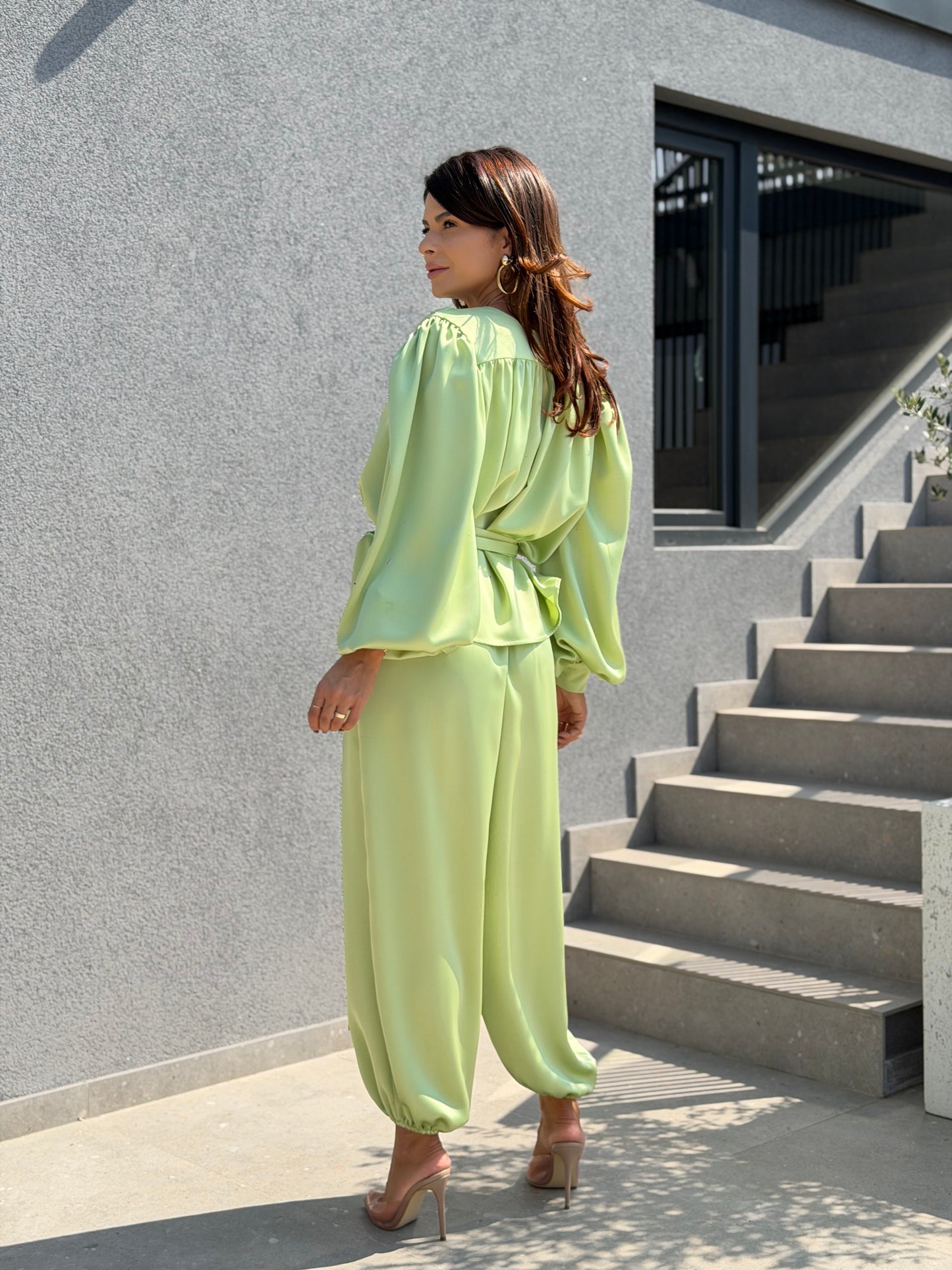 Costum Perla - Soft Pistachio