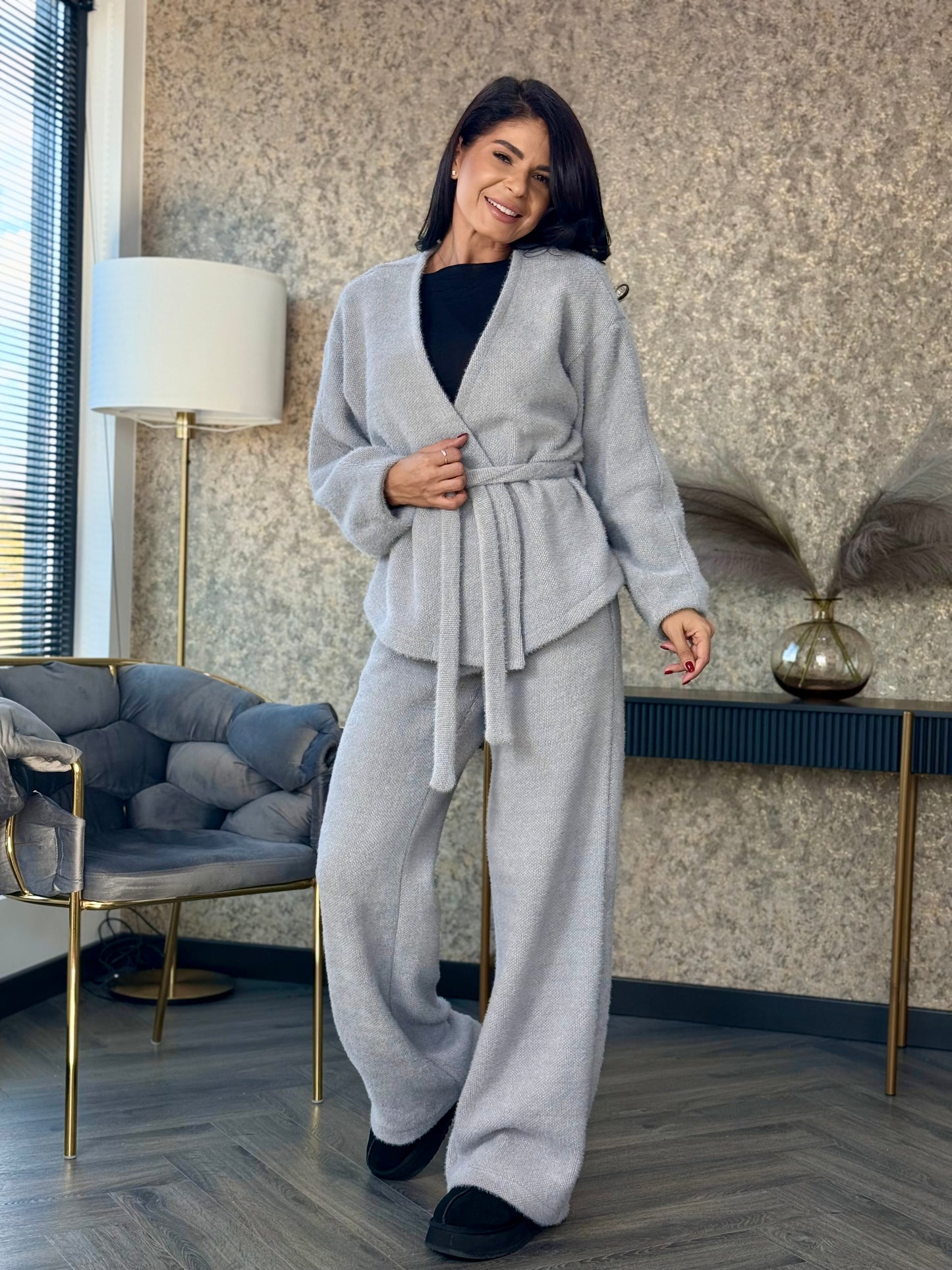 Costum Princessa - Cozy Gray