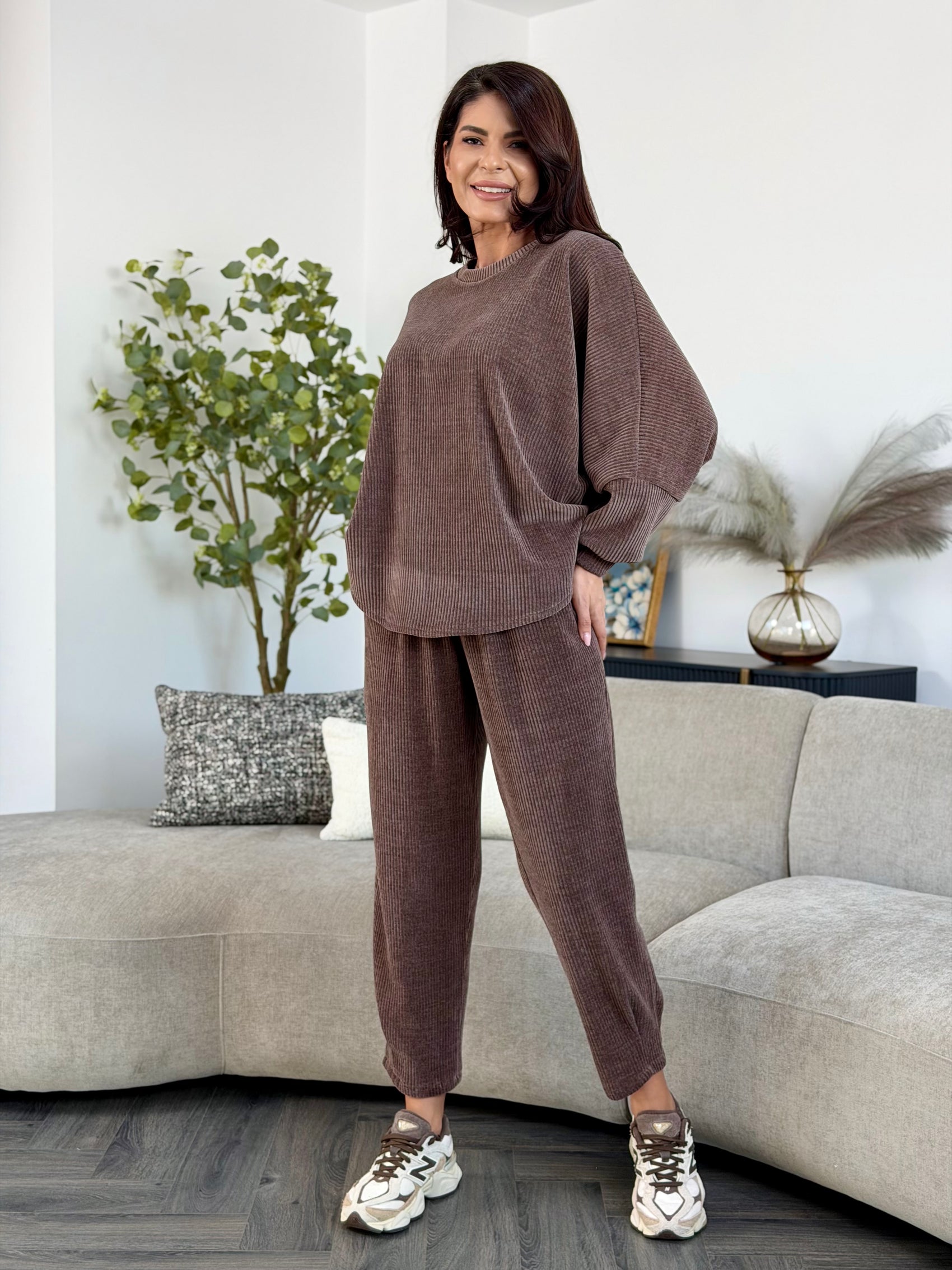 Costum Edith - Mocha Mousse