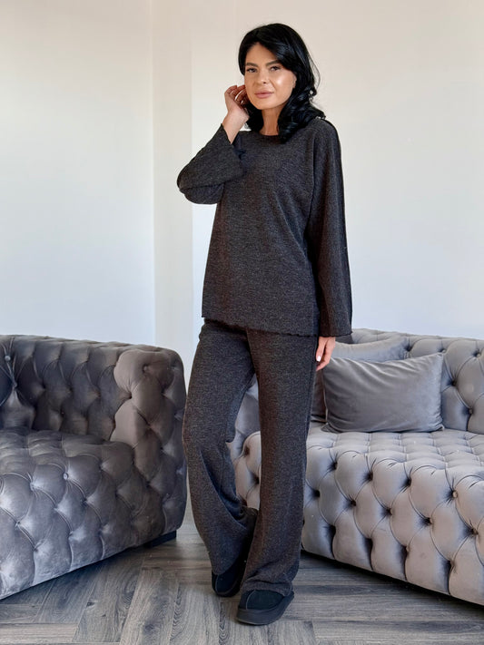 Costum Yulia - Negru