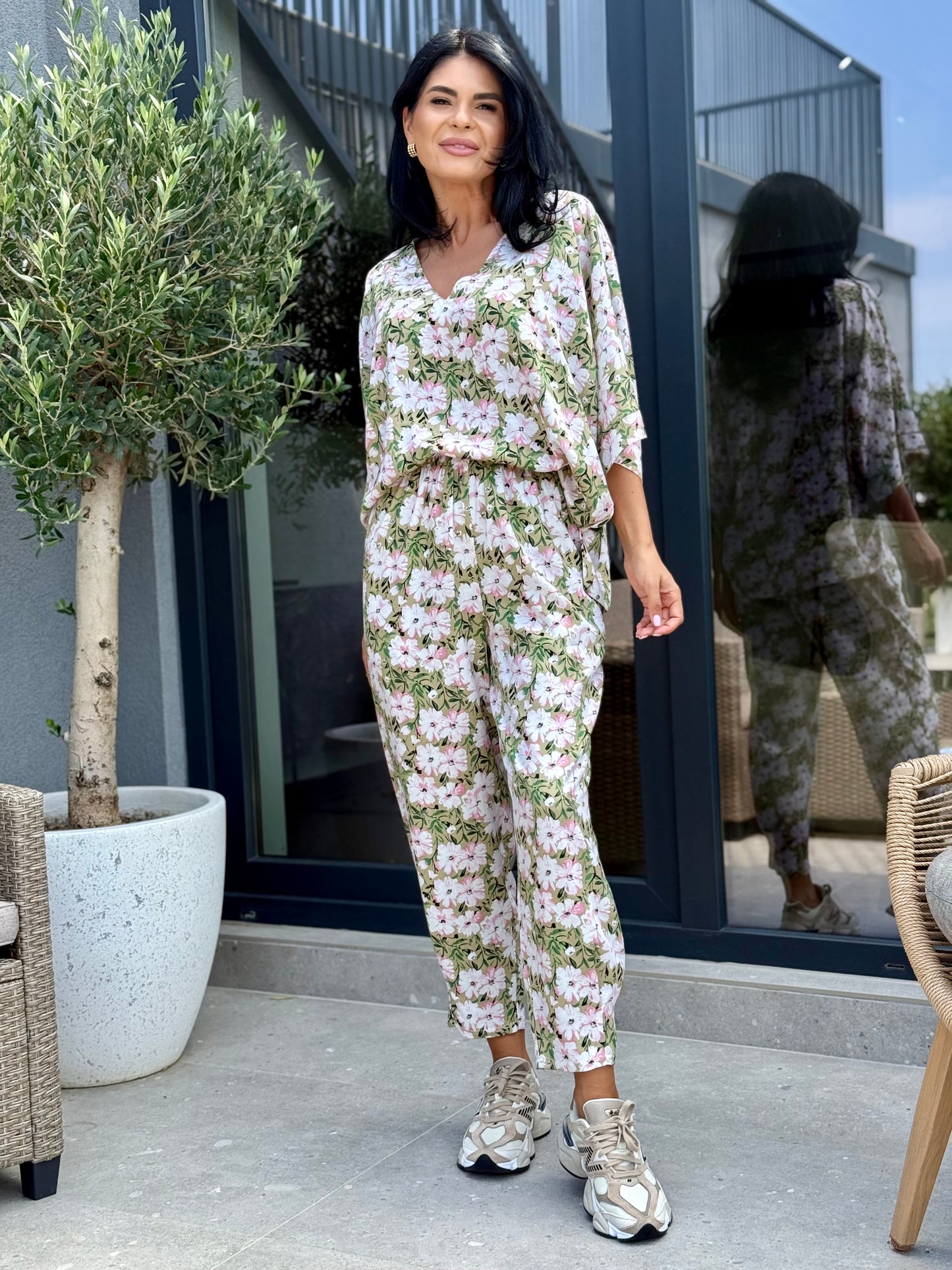 Costum Liv - Olive