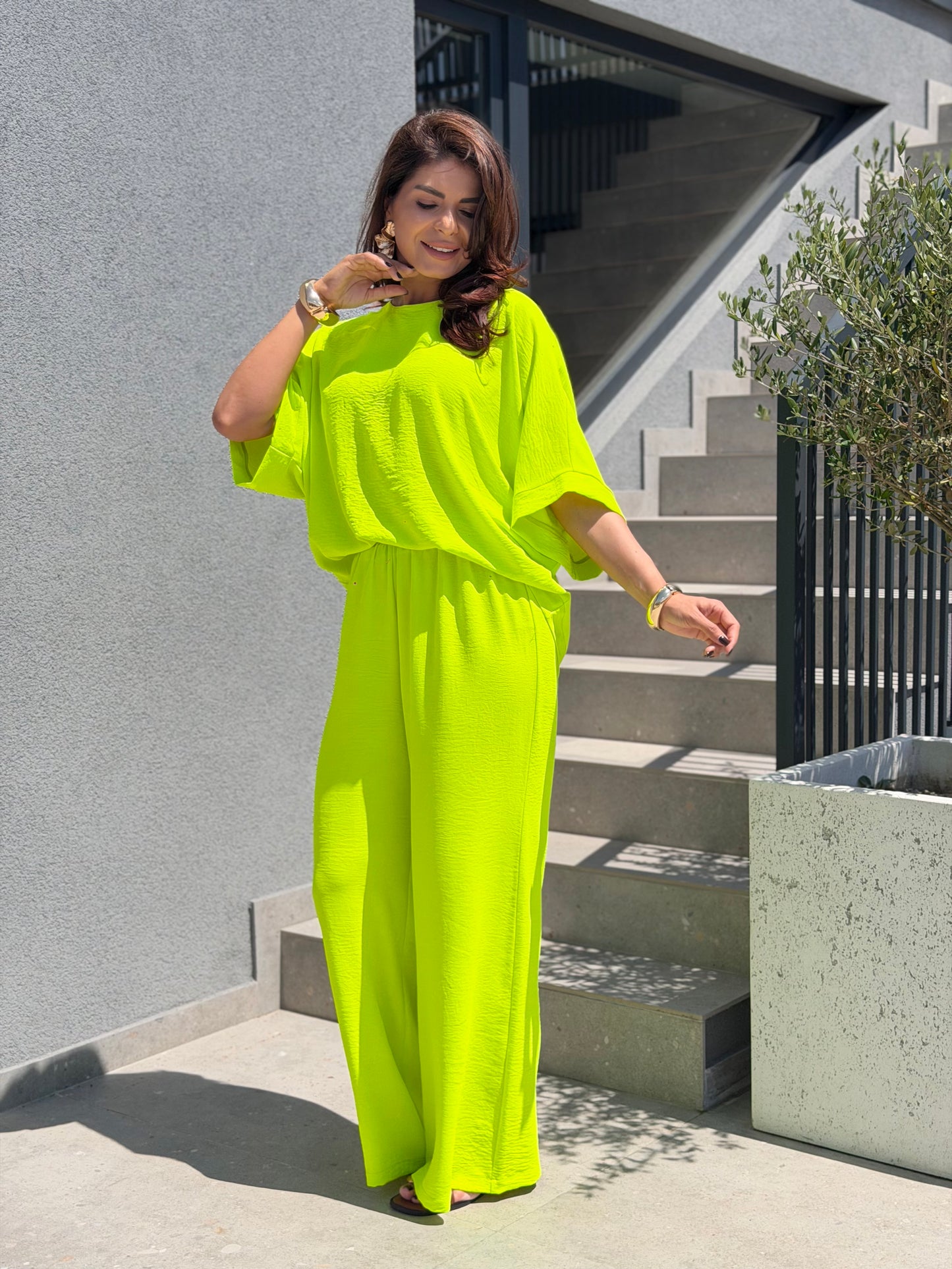 Costum Albba - Verde Neon
