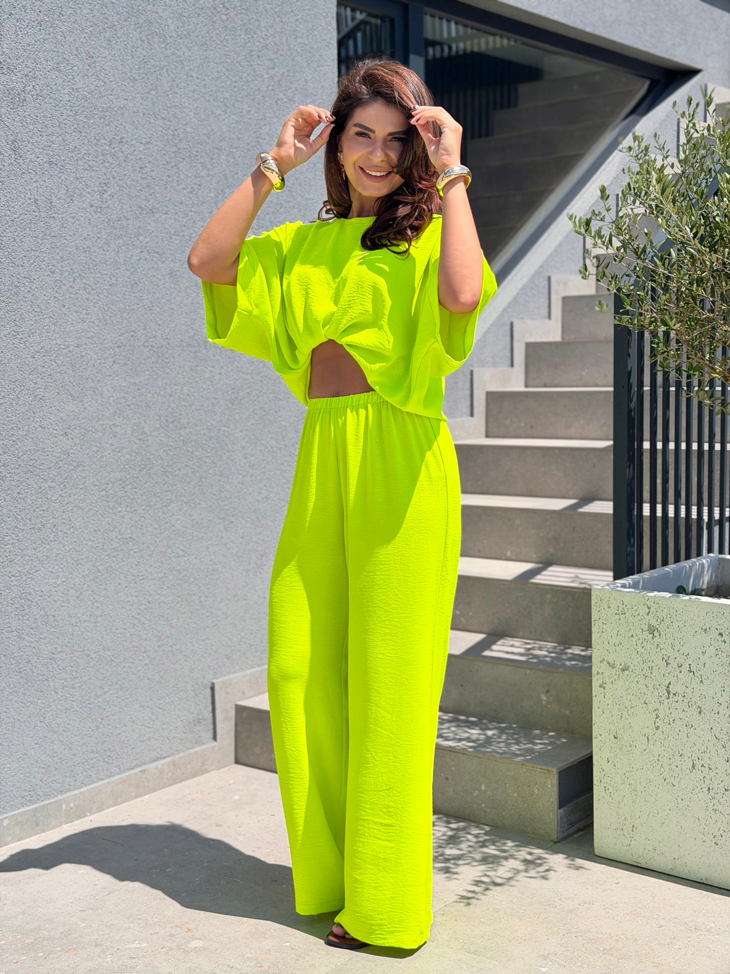 Costum Albba - Verde Neon