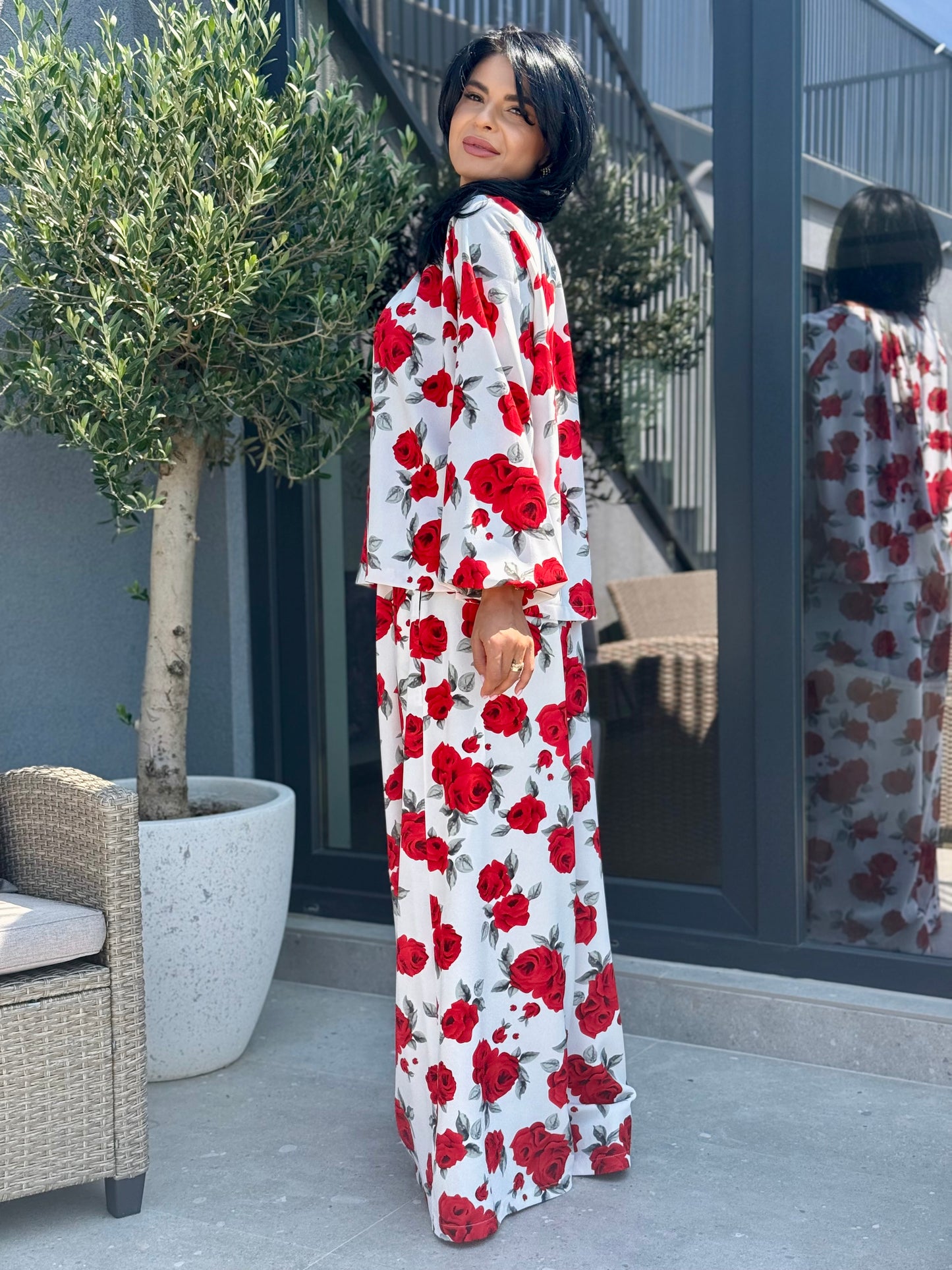 Costum Gianna - Red Roses