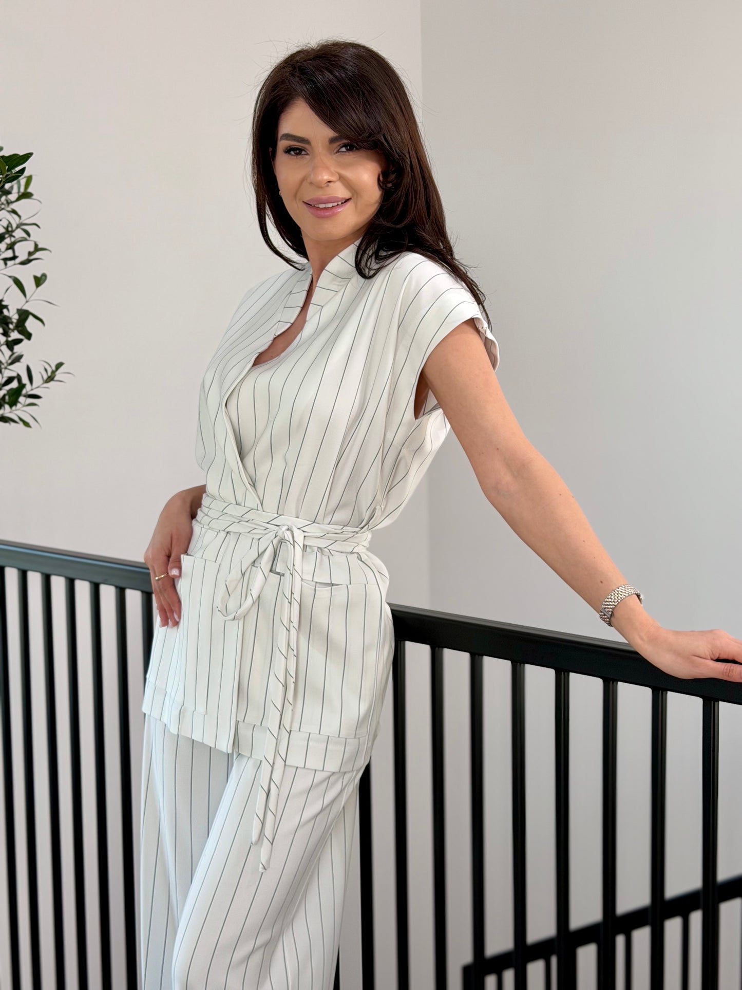Costum Glory - White Pinstripes