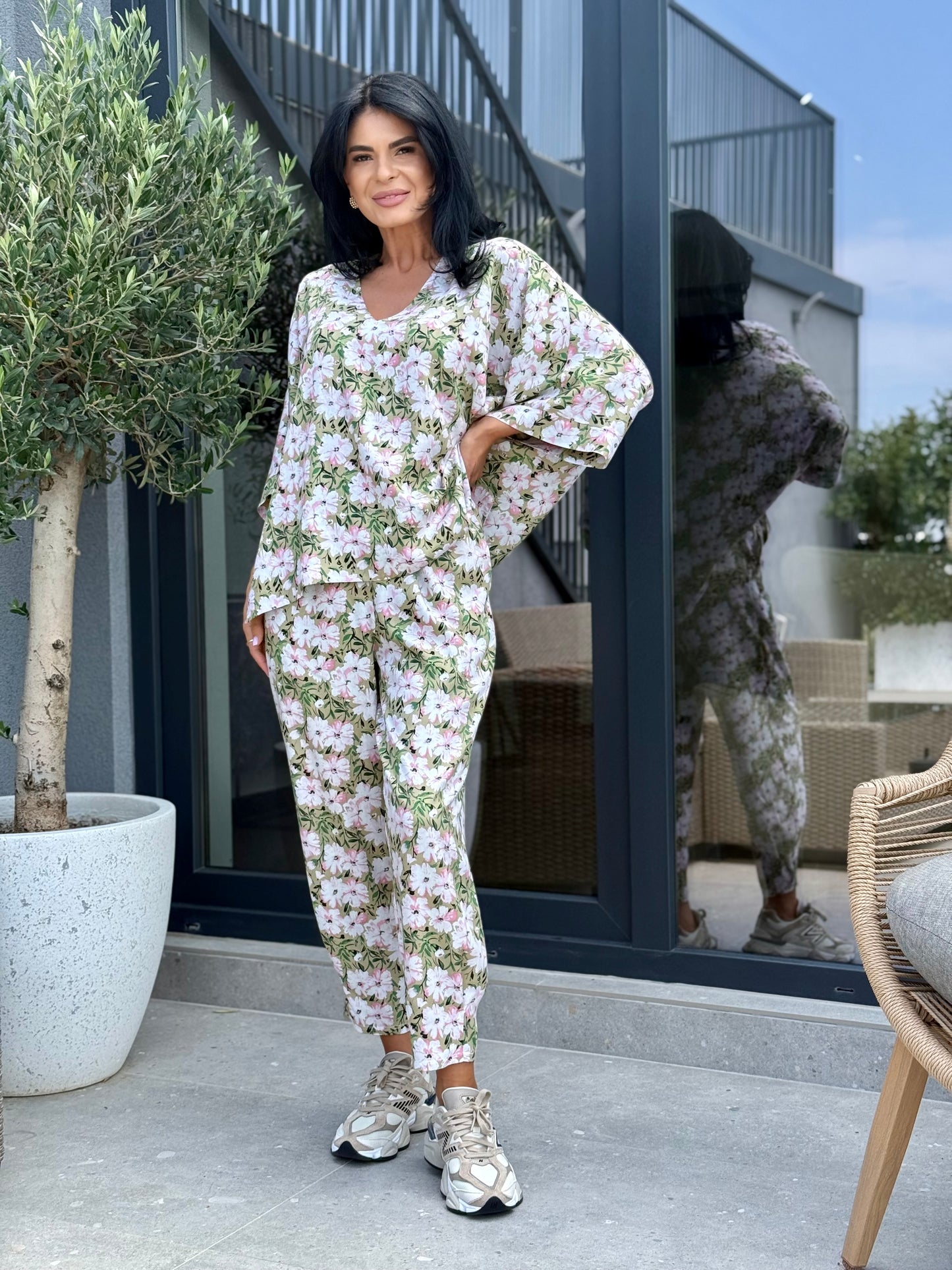 Costum Liv - Olive