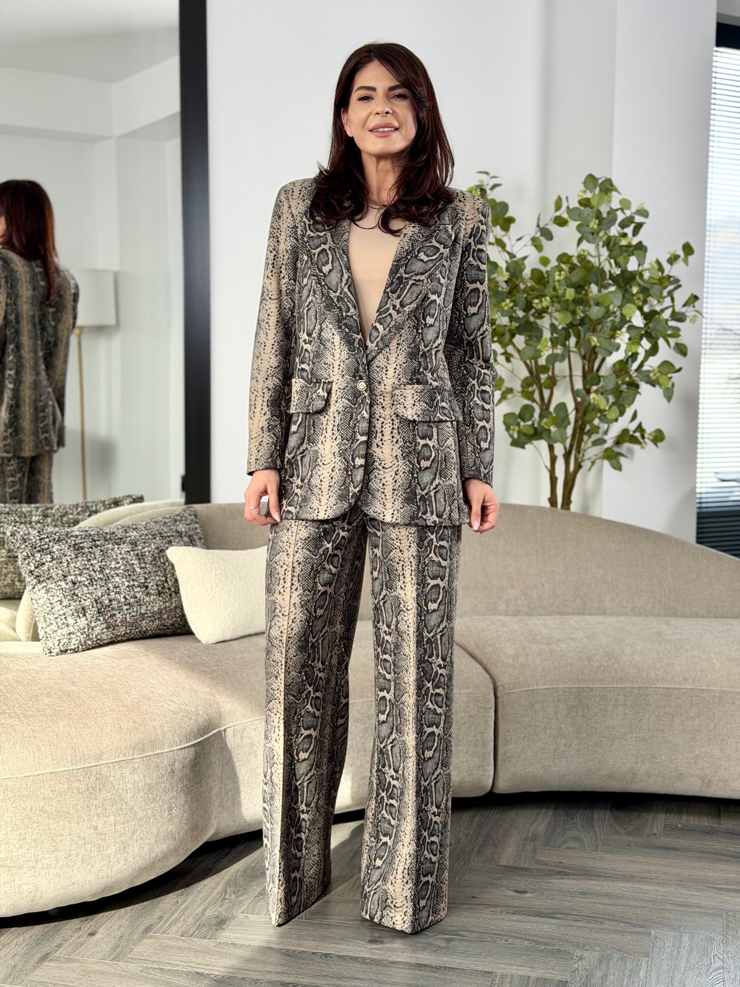 Costum Elizabeth Print - Gray Snake