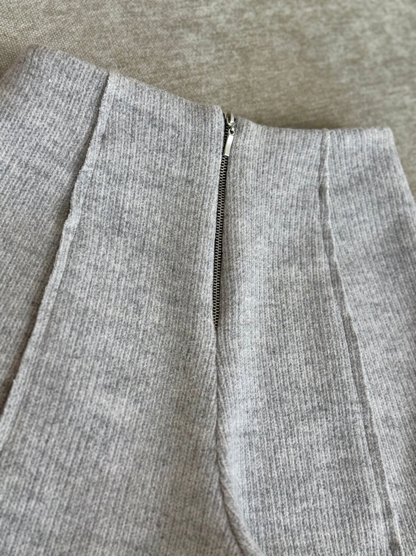 Costum Magdalenne - White Gray