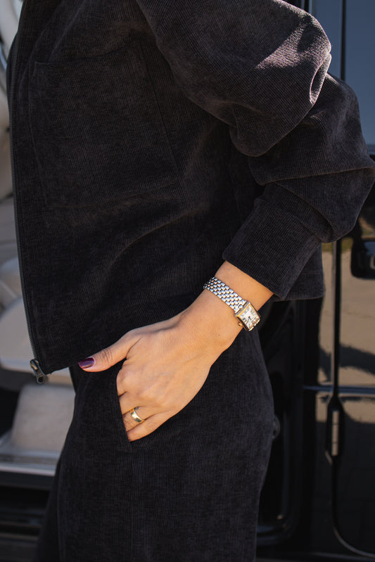 Costum Nessa - Pure Black