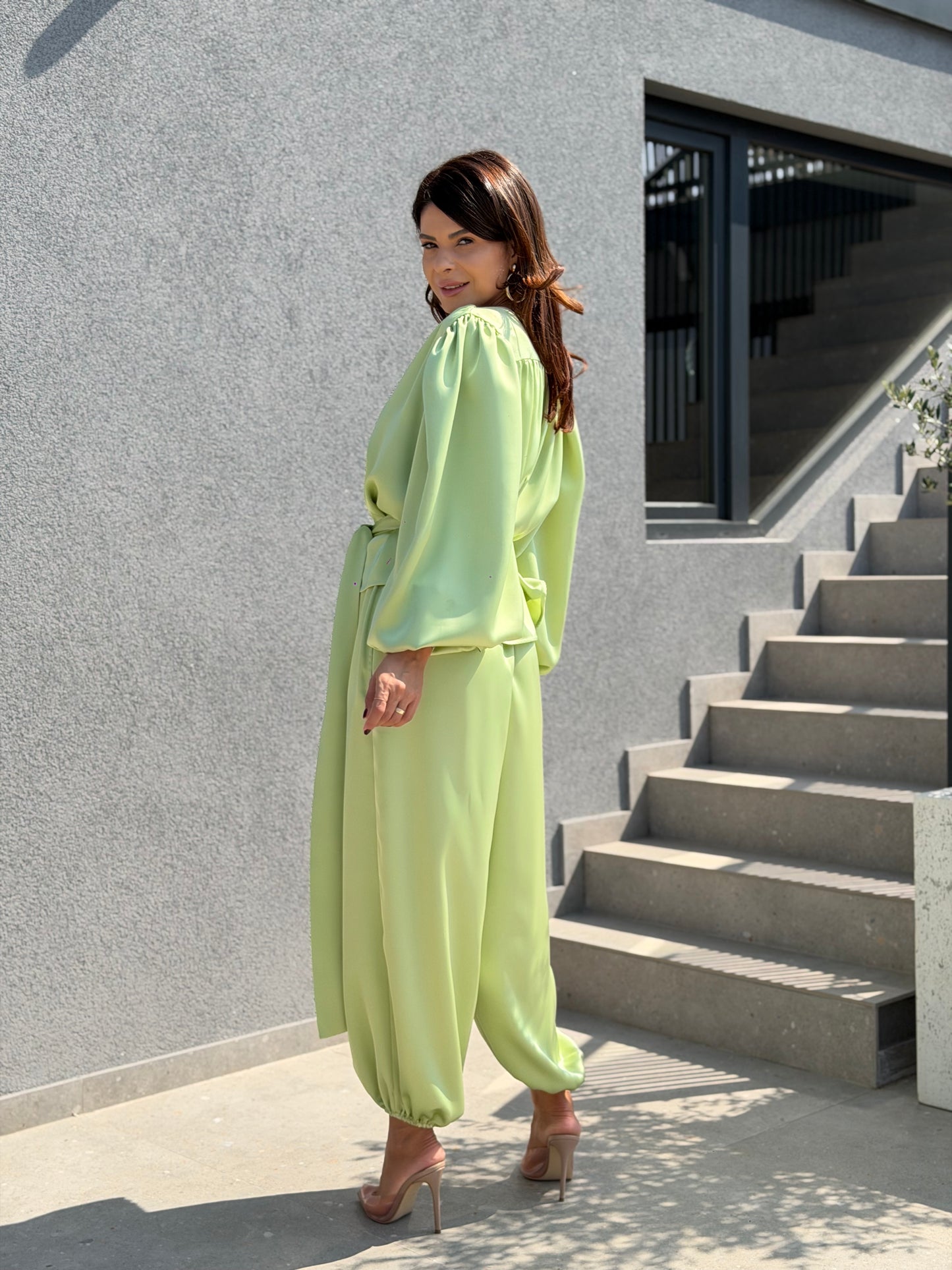 Costum Perla - Soft Pistachio