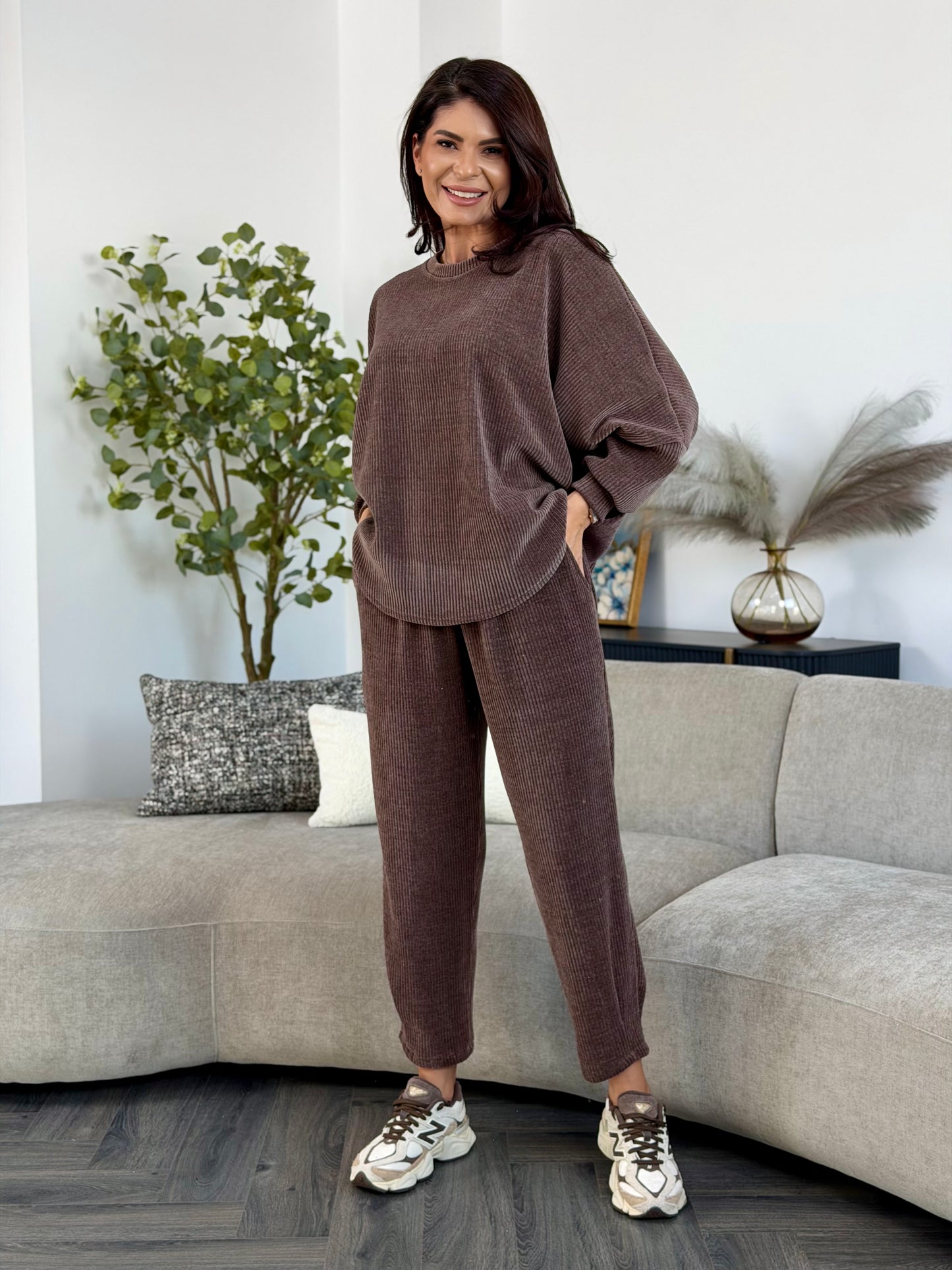 Costum Edith - Mocha Mousse