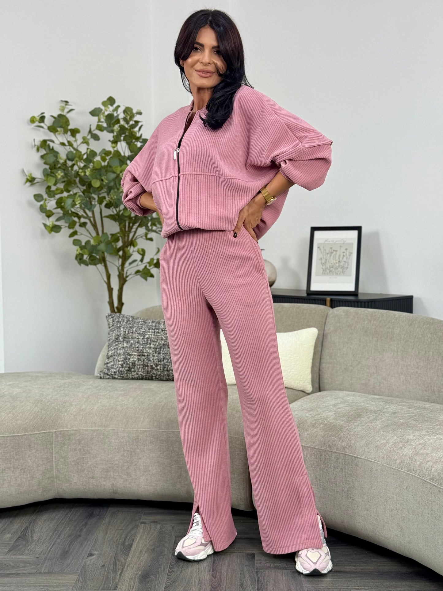 Costum Karla - Powder Pink