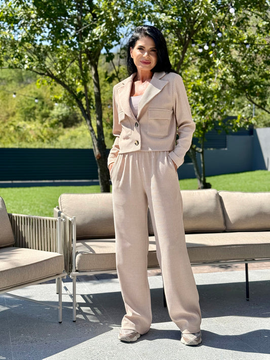 Costum Kleo - Beige