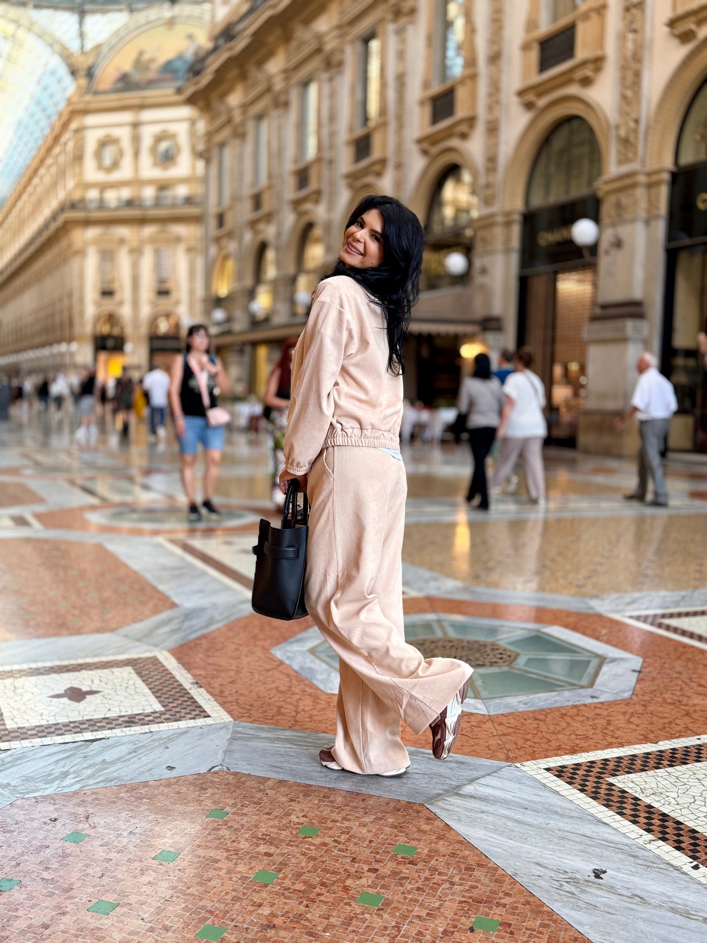 Costum Vienna - Creamy