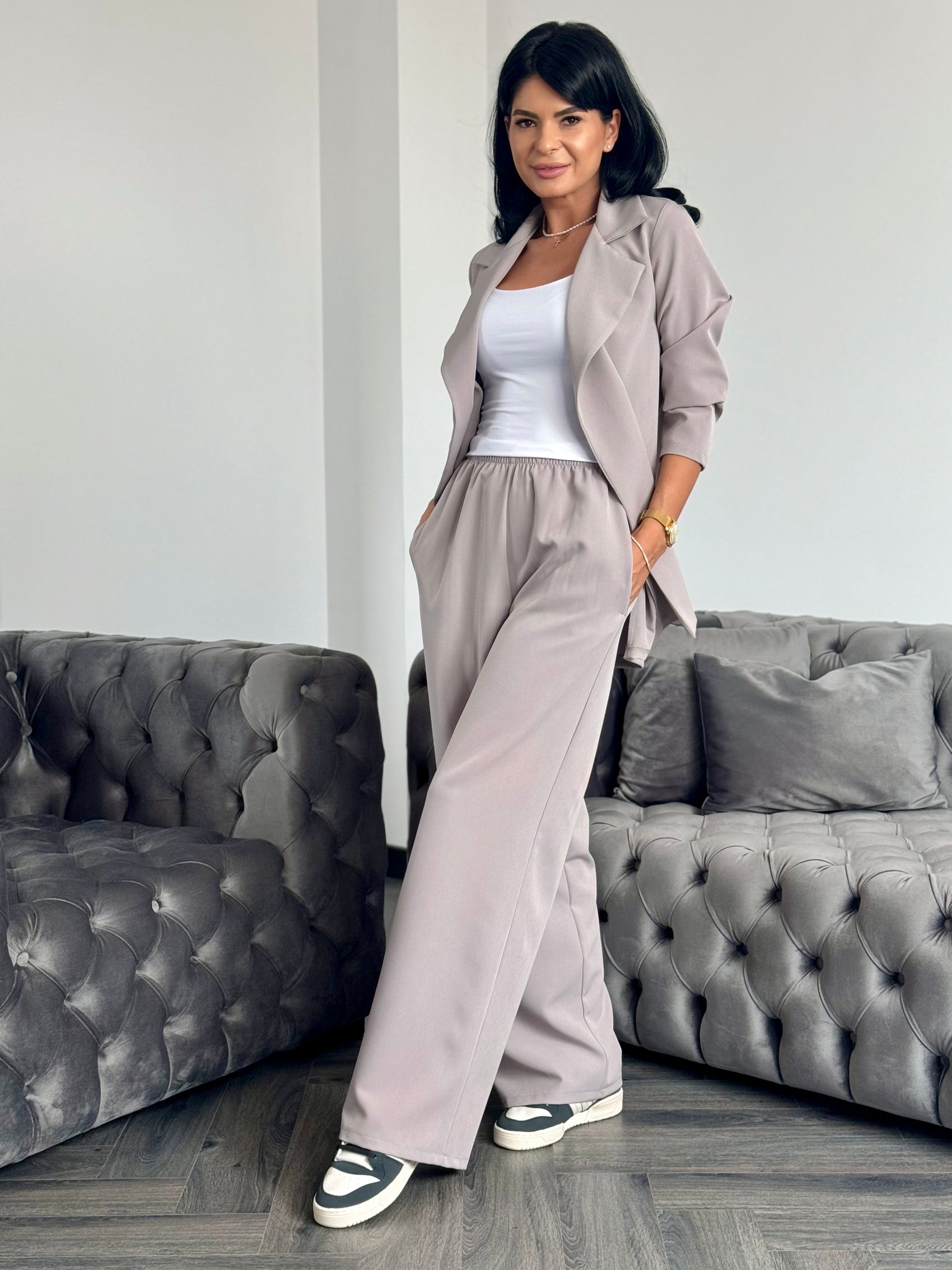 Costum Clarisa - Gray Beige