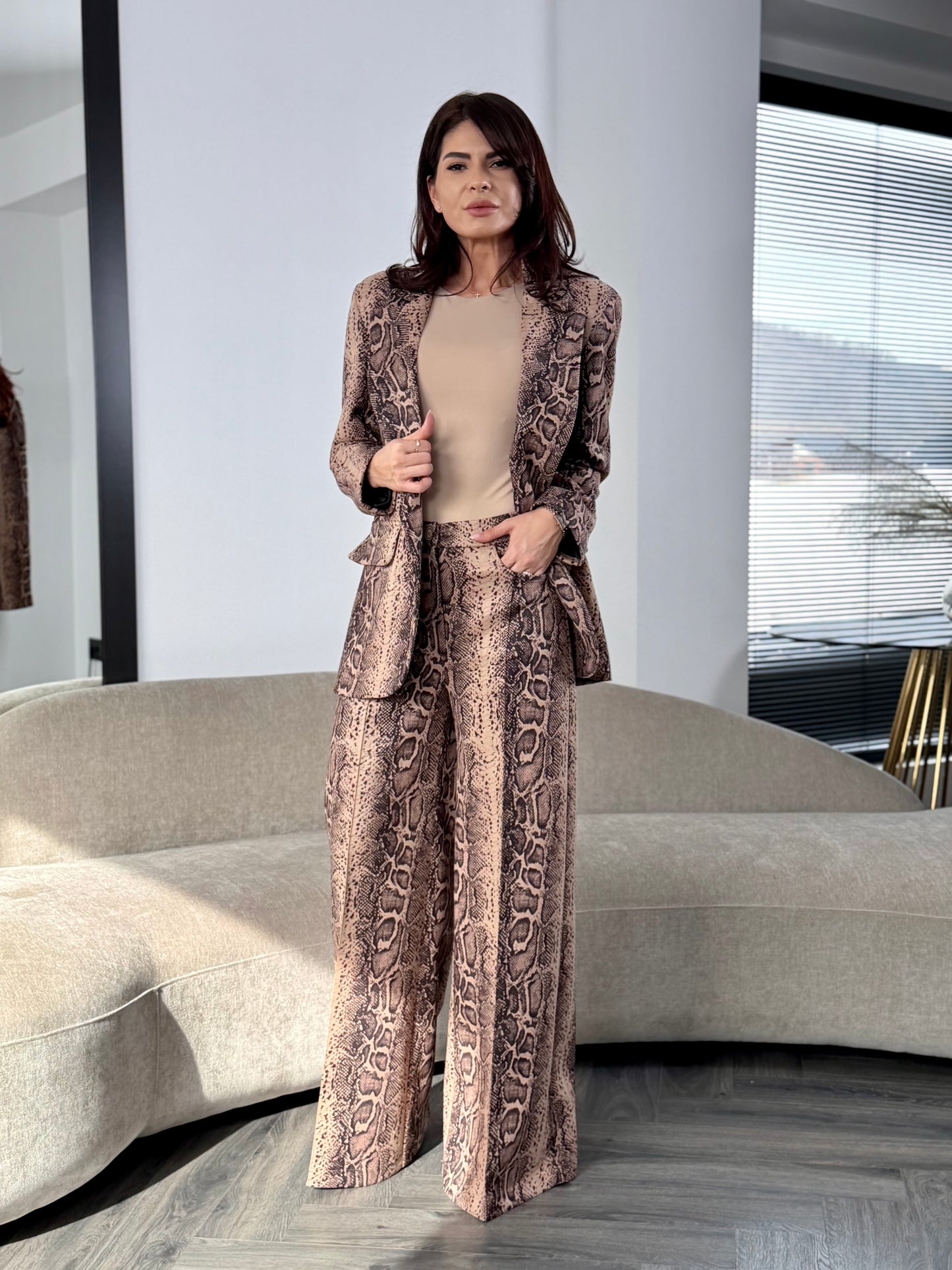 Costum Elizabeth Print - Rose Snake