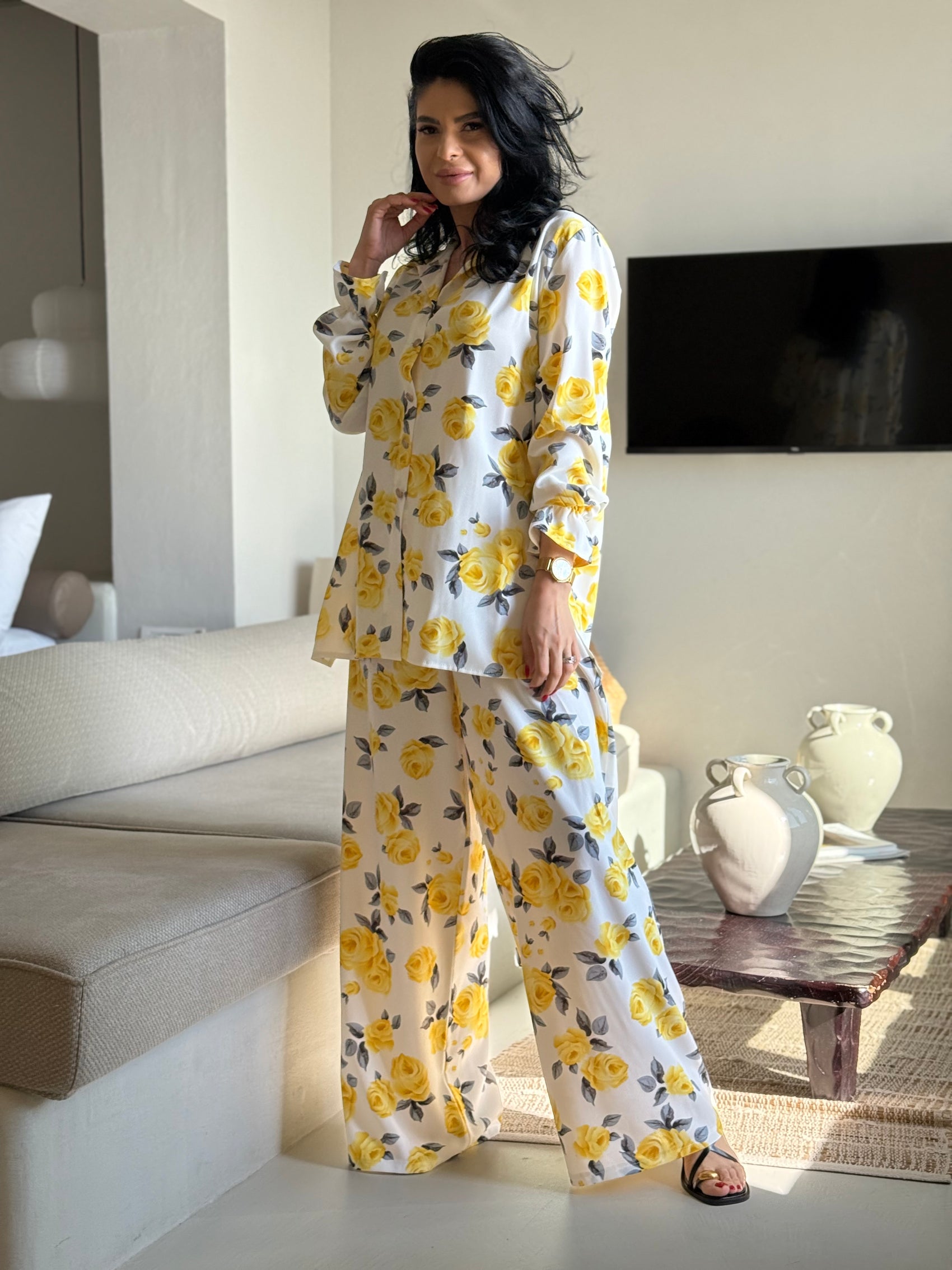 Costum Lunne - Yellow Roses