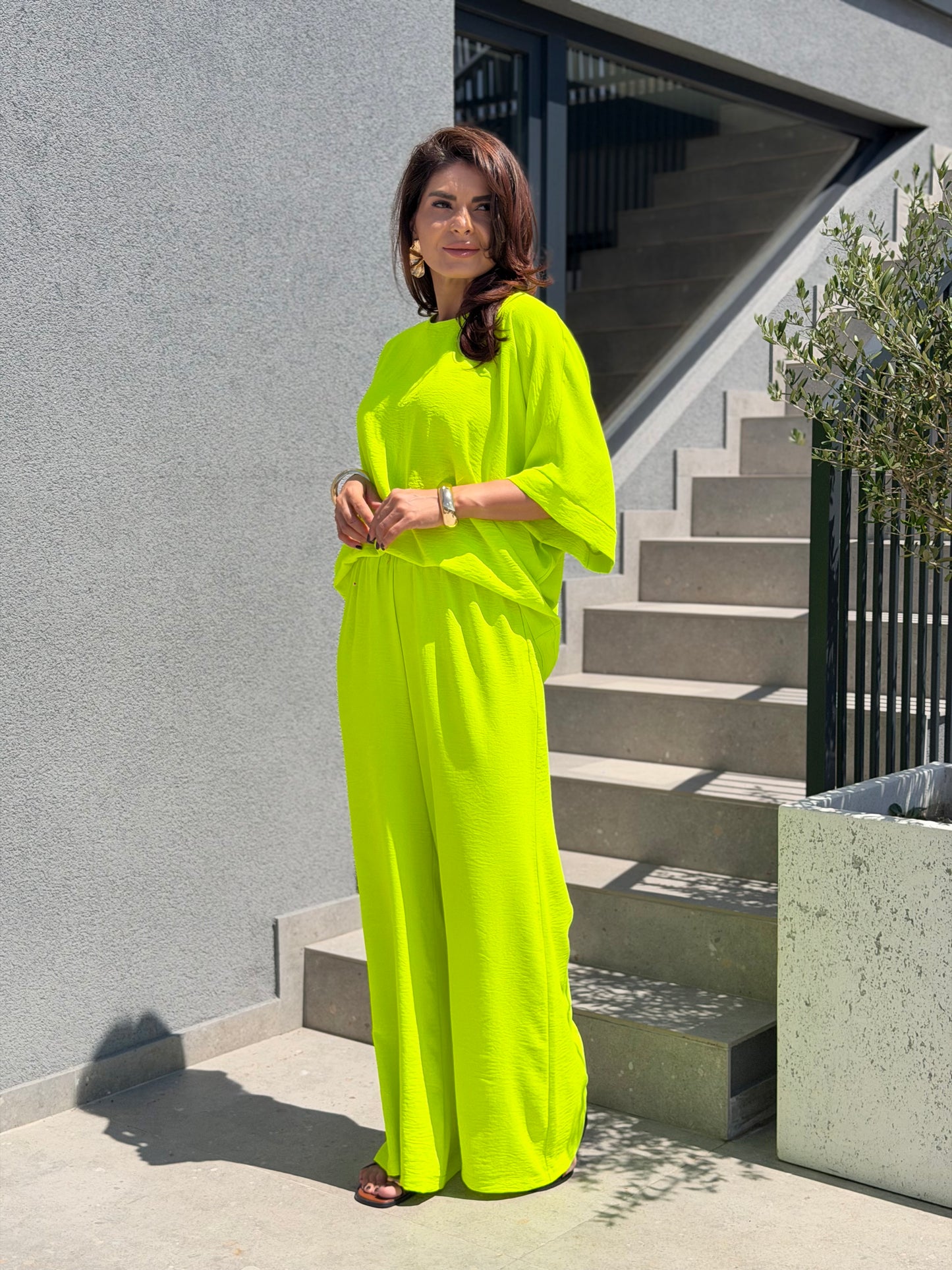 Costum Albba - Verde Neon