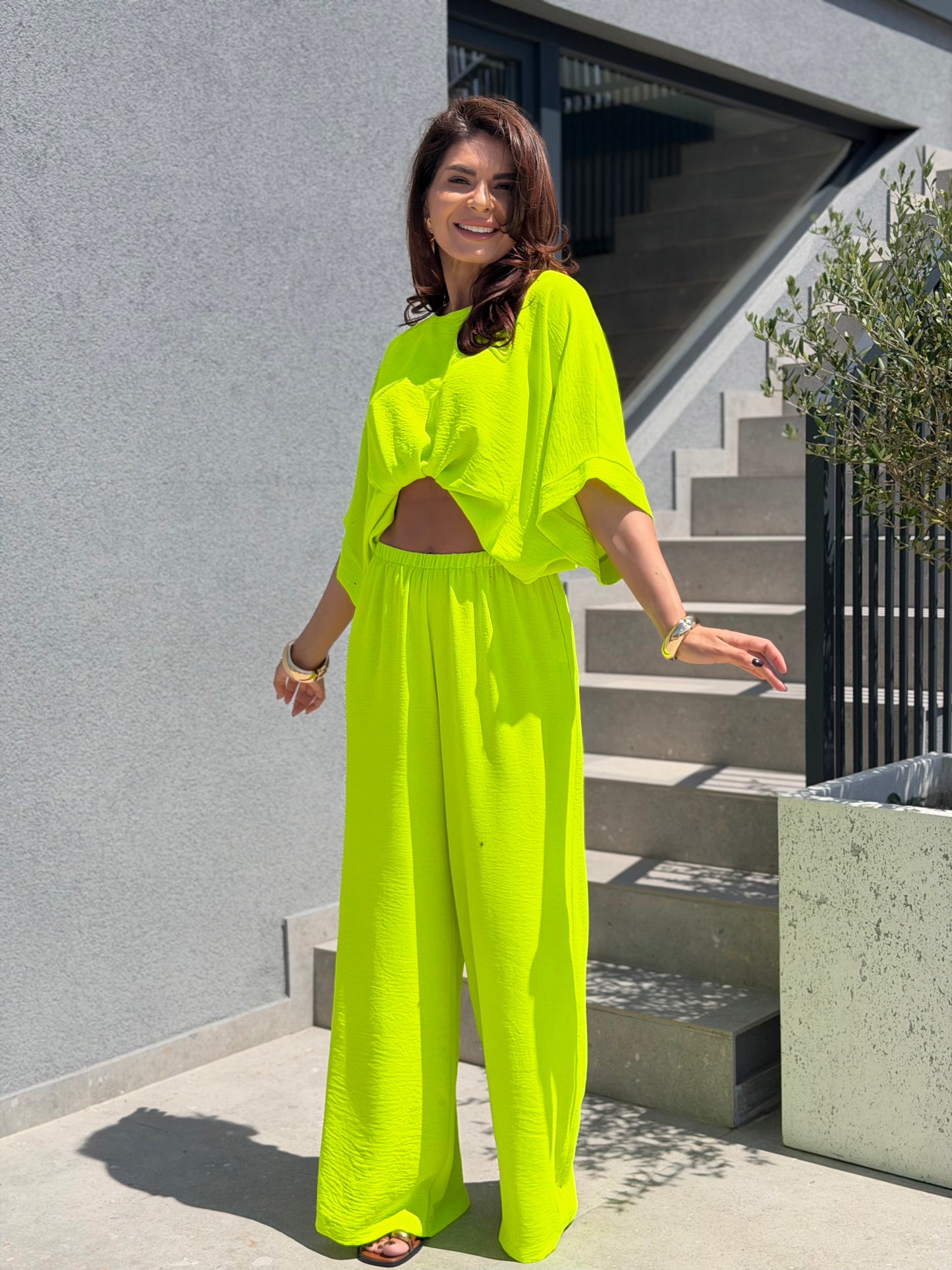 Costum Albba - Verde Neon