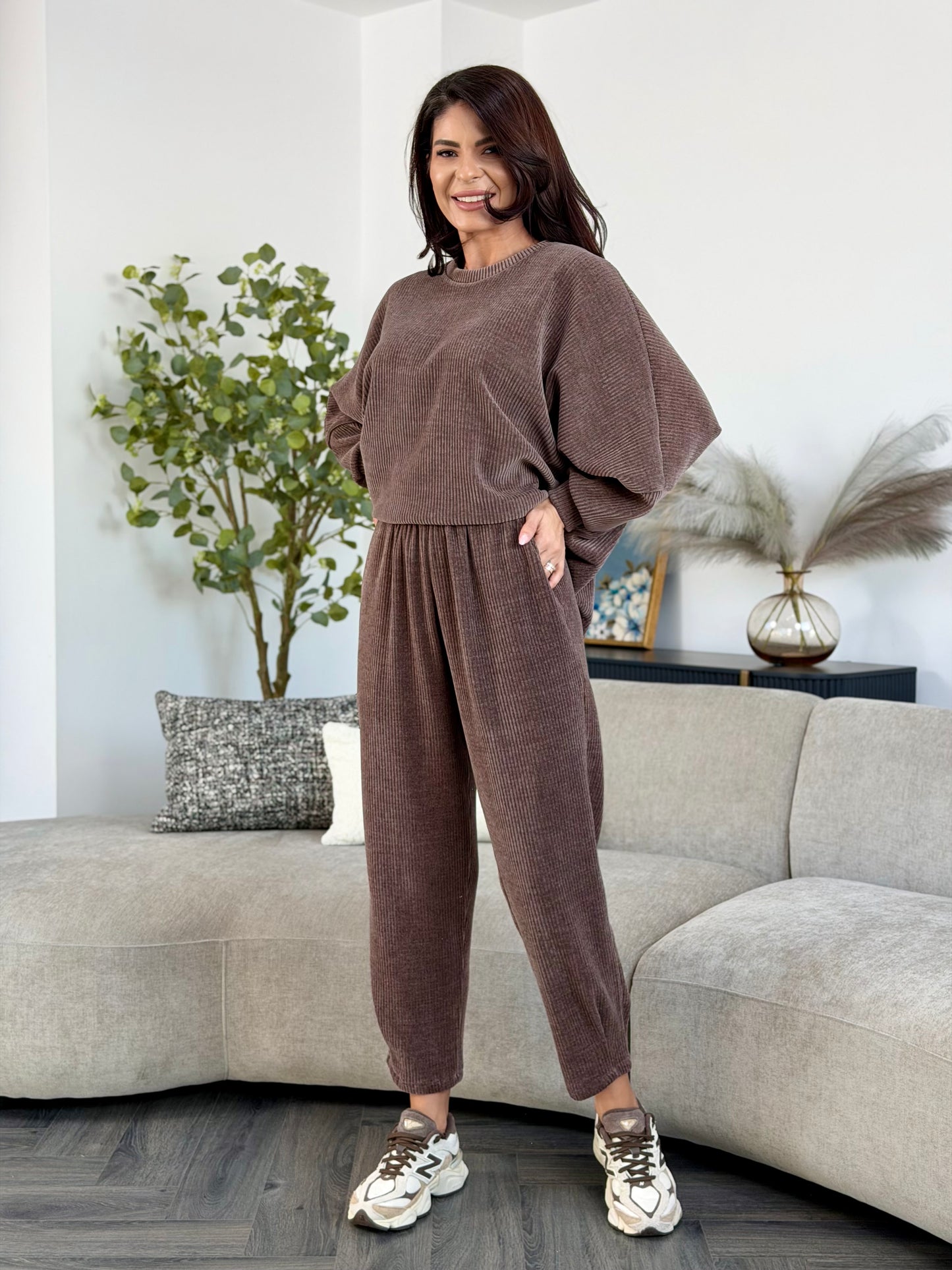 Costum Edith - Mocha Mousse