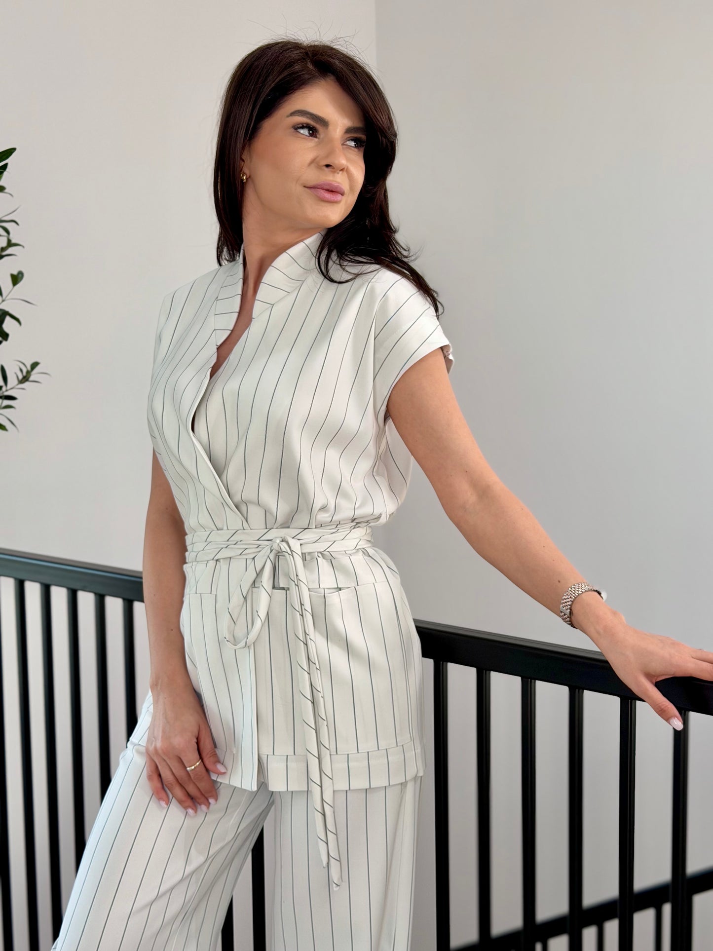 Costum Glory - White Pinstripes
