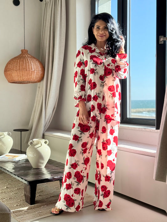Costum Lunne - Red Roses