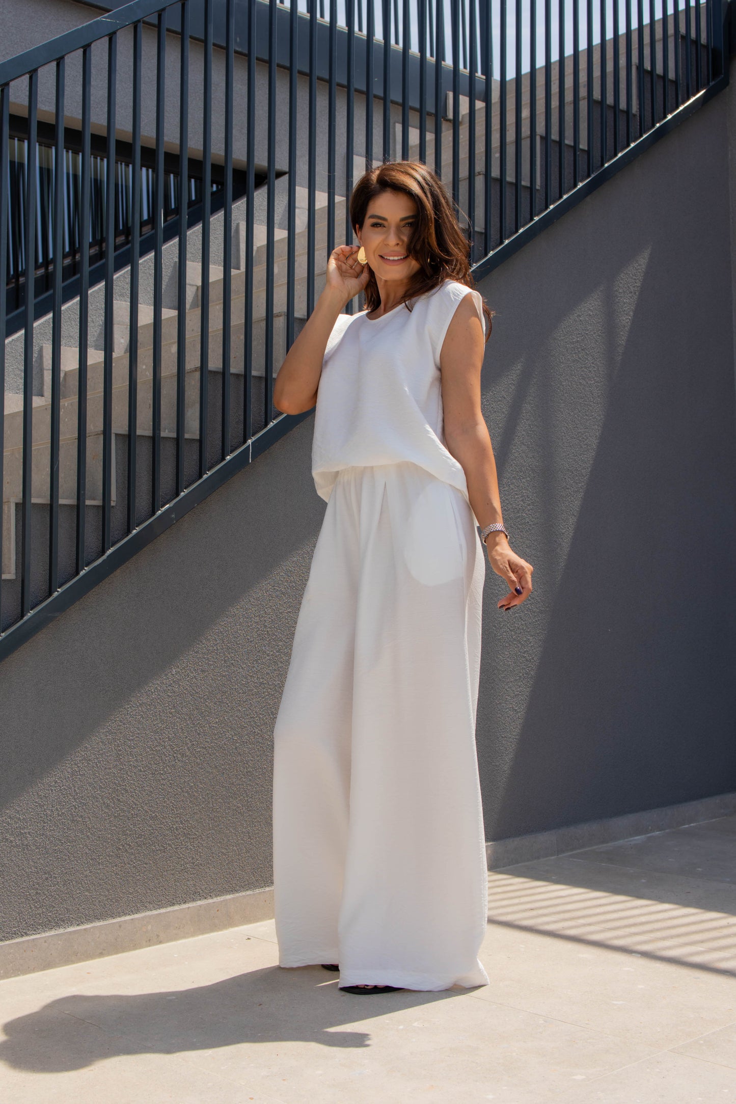 Costum Zinnia - White