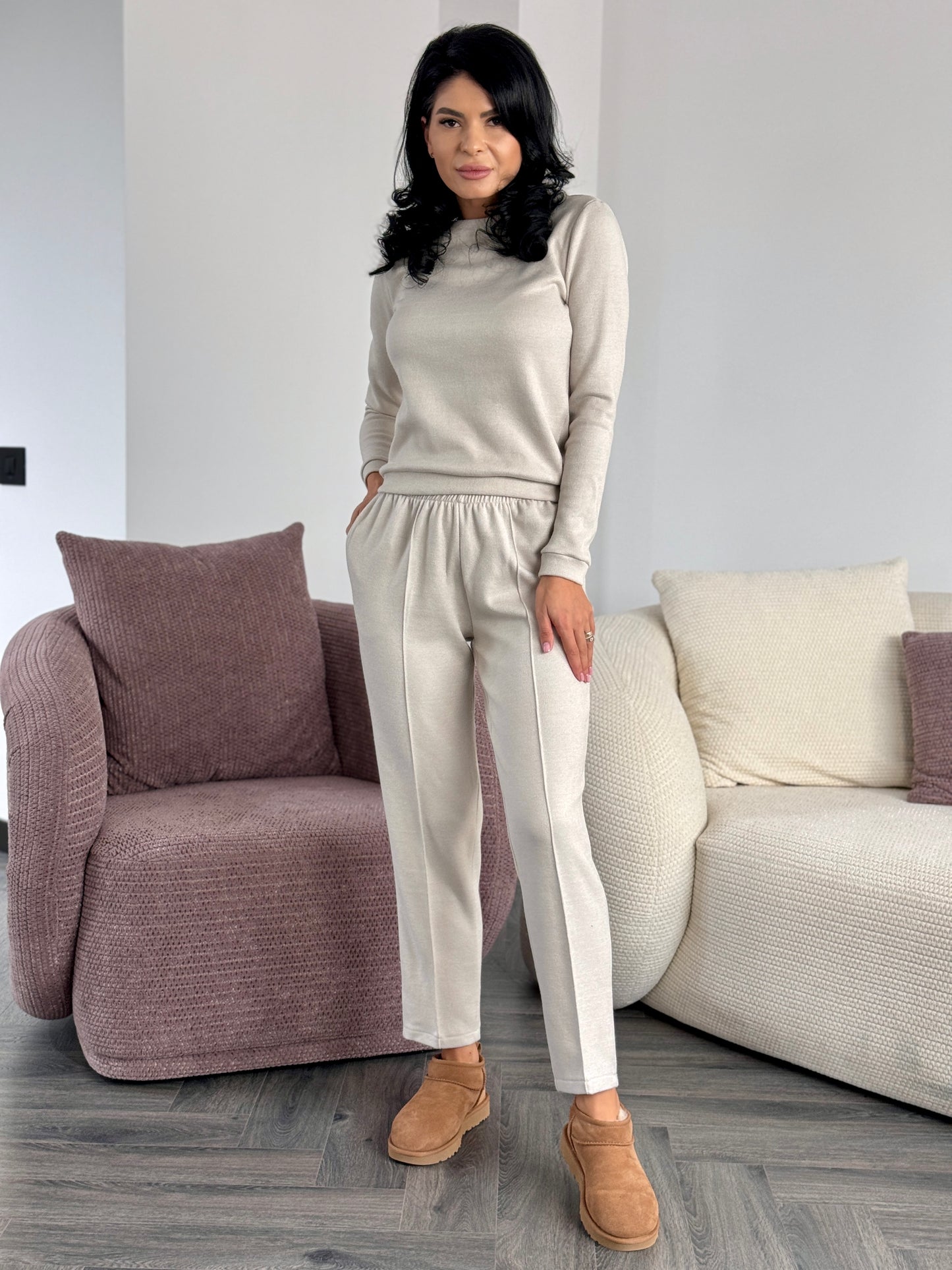 Costum Petra - White Creamy