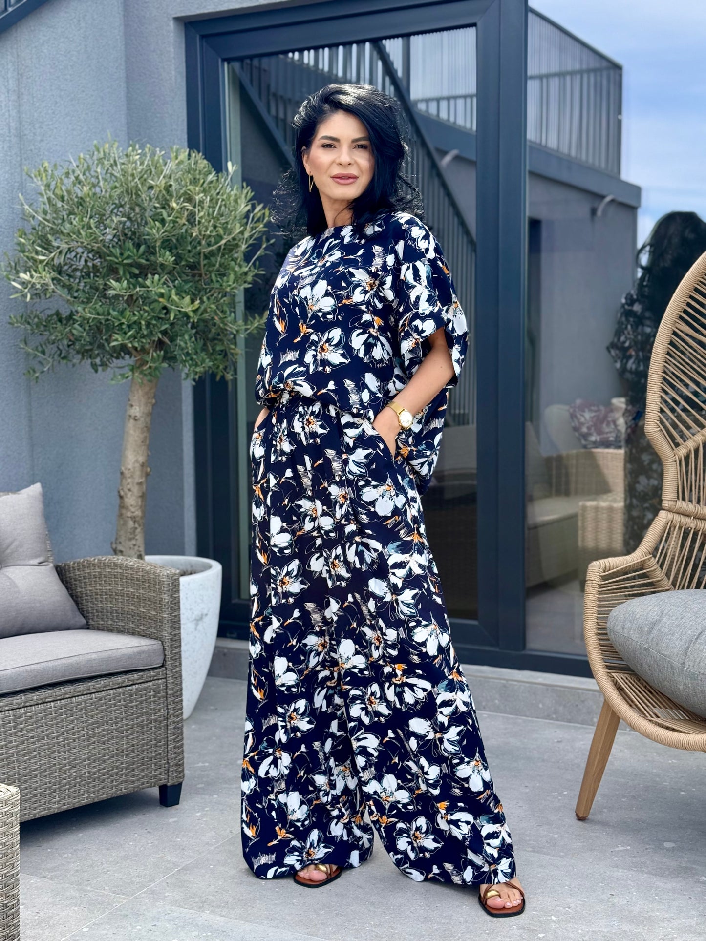 Costum Flora - Navy Blue Flowers