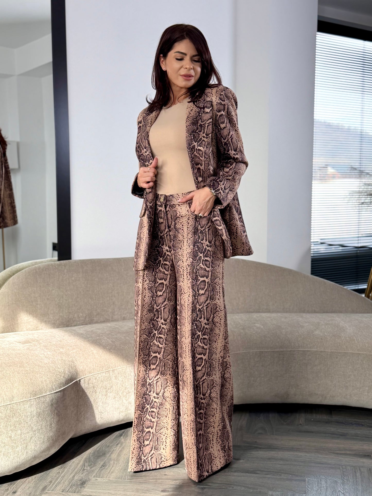 Costum Elizabeth Print - Rose Snake