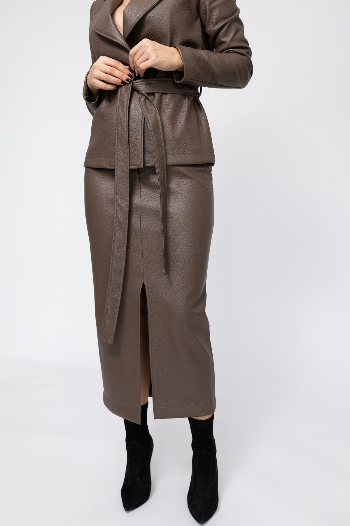 Costum Ruth - Taupe