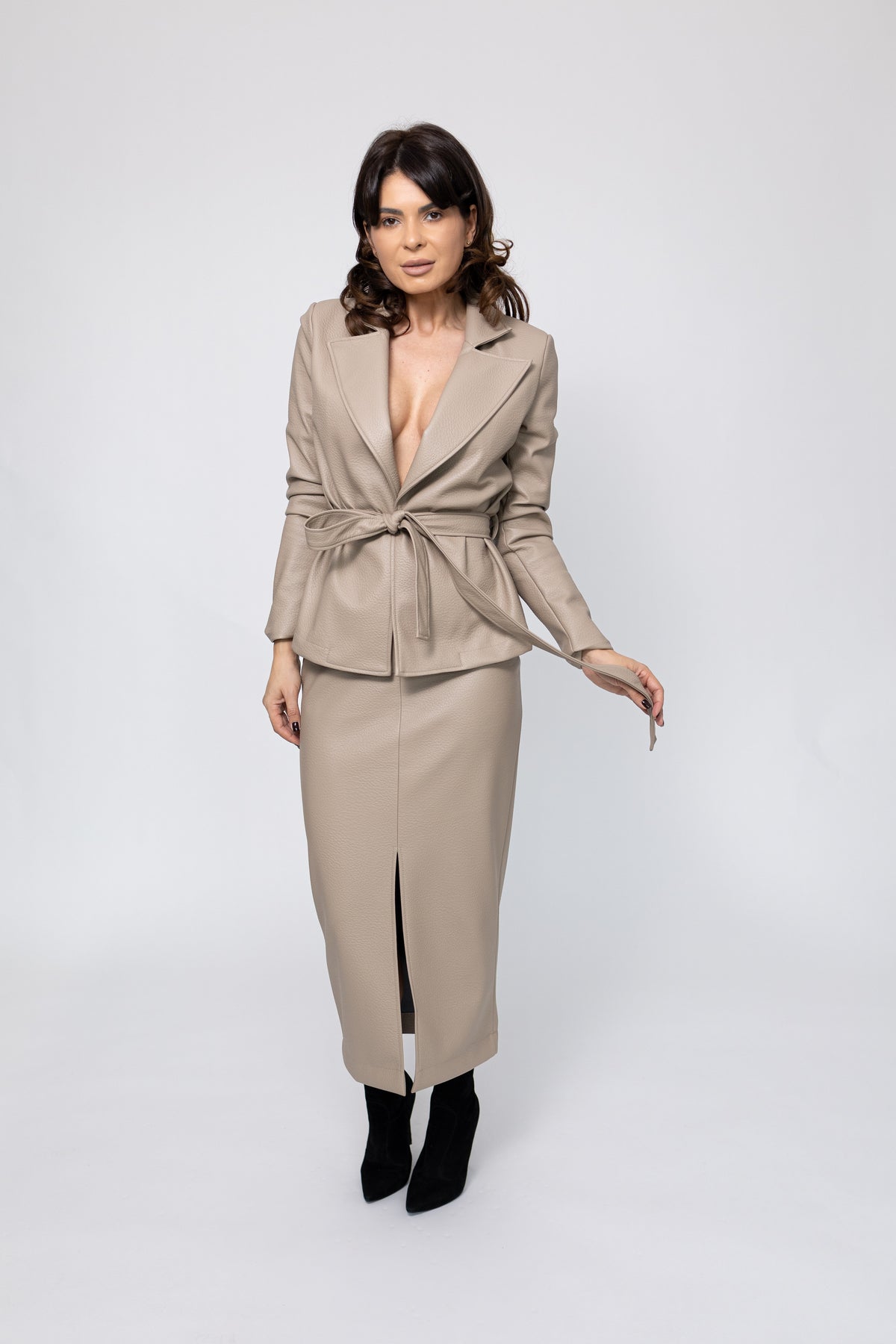 Costum Ruth - Sand
