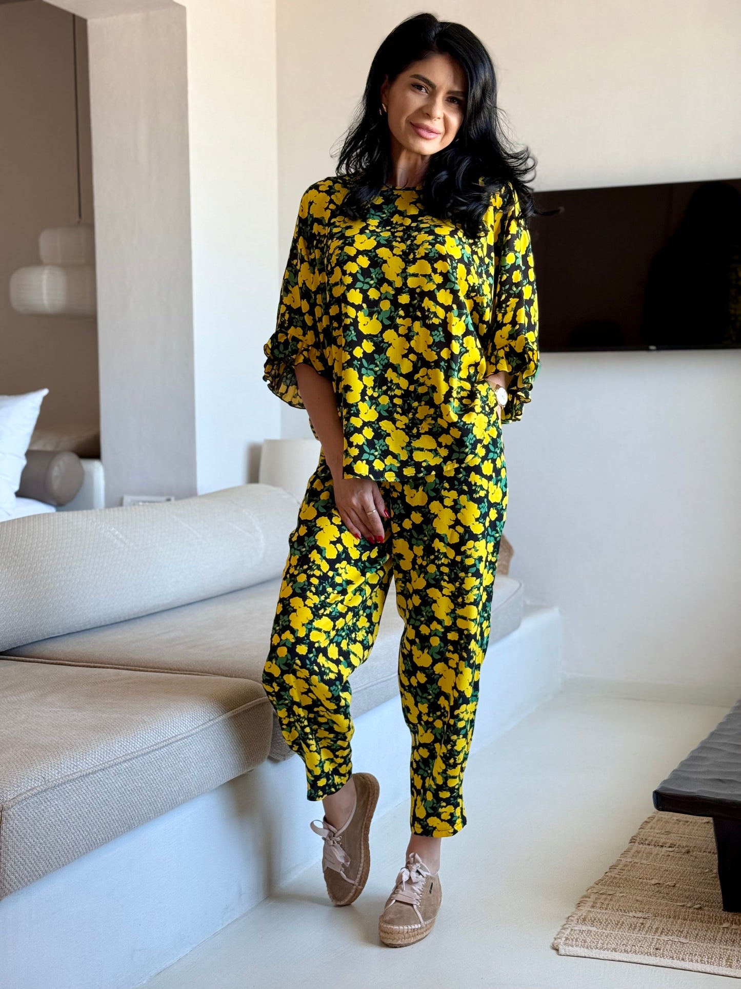 Costum Mareea - Yellow Flowers
