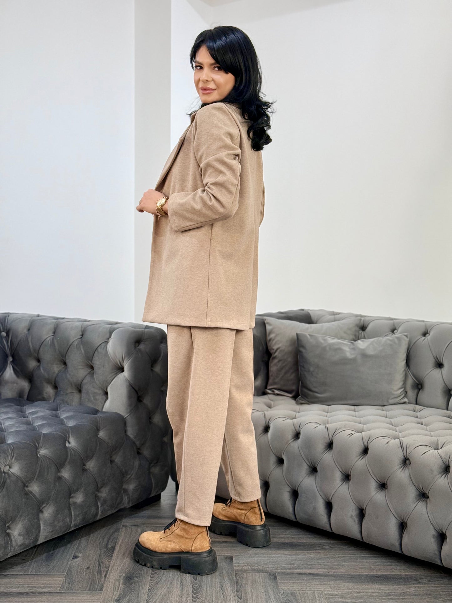 Costum Valle - Caramel