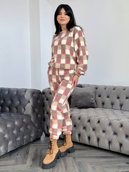 Costum Mona Plush - Caro Pink