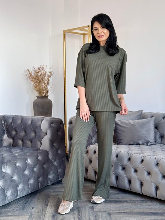 Costum Amina - Olive