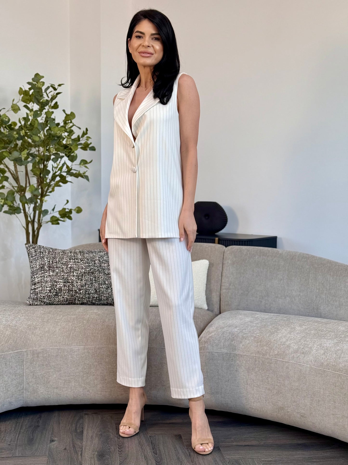 Costum Kristaly - Ivory
