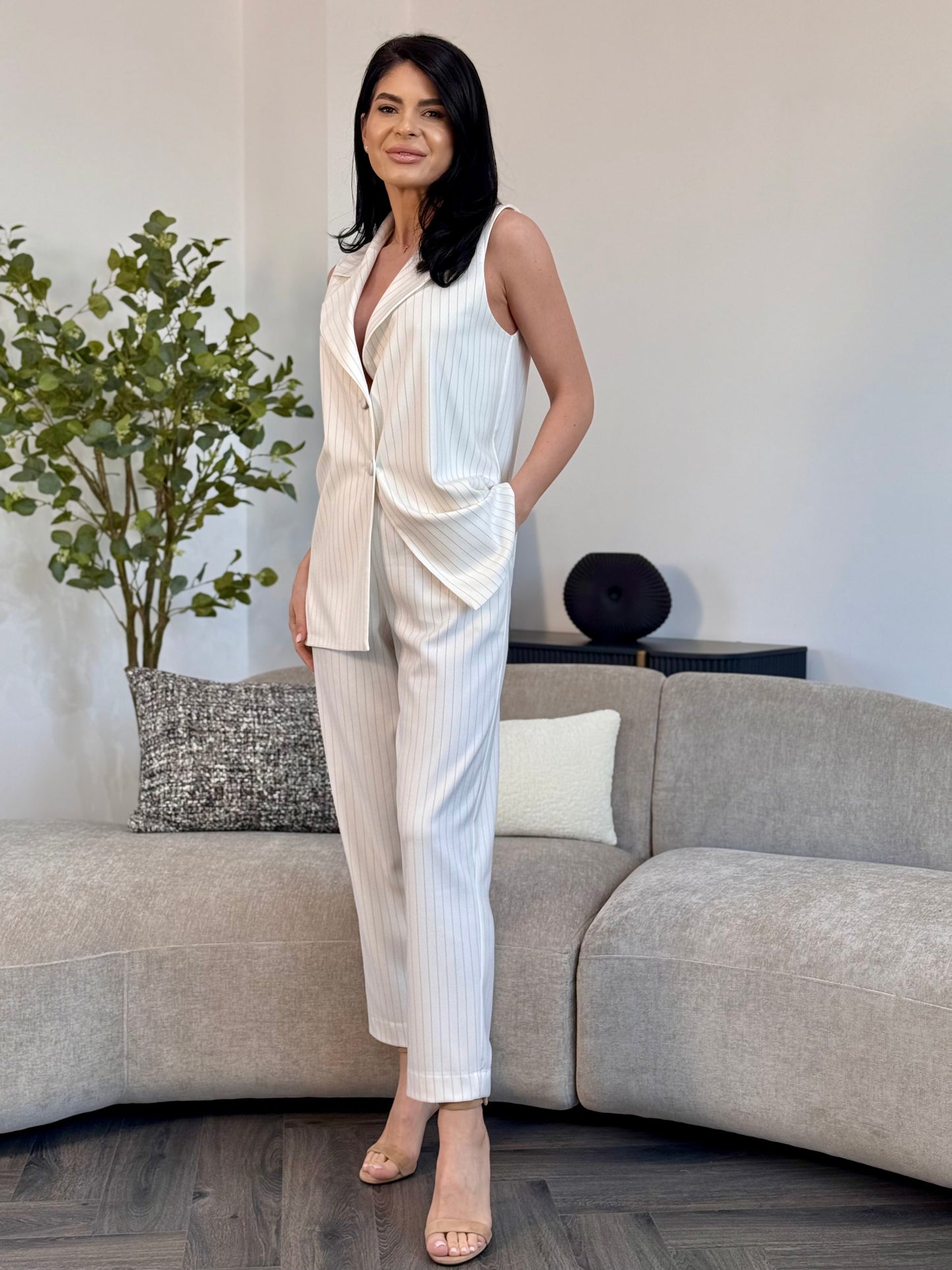 Costum Kristaly - Ivory