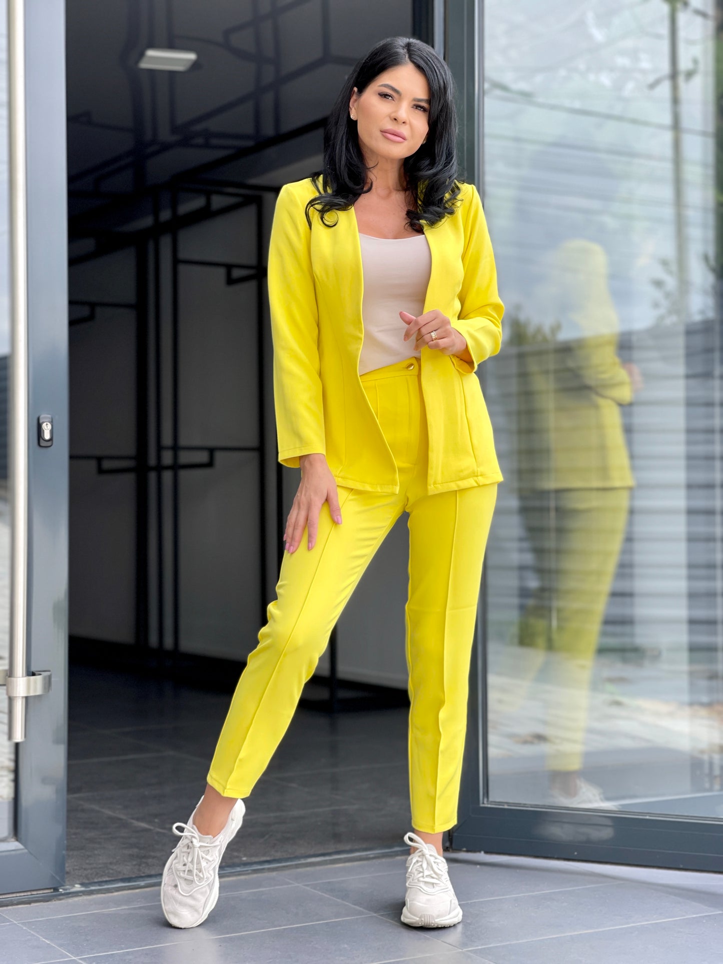 Costum Yvona - Galben